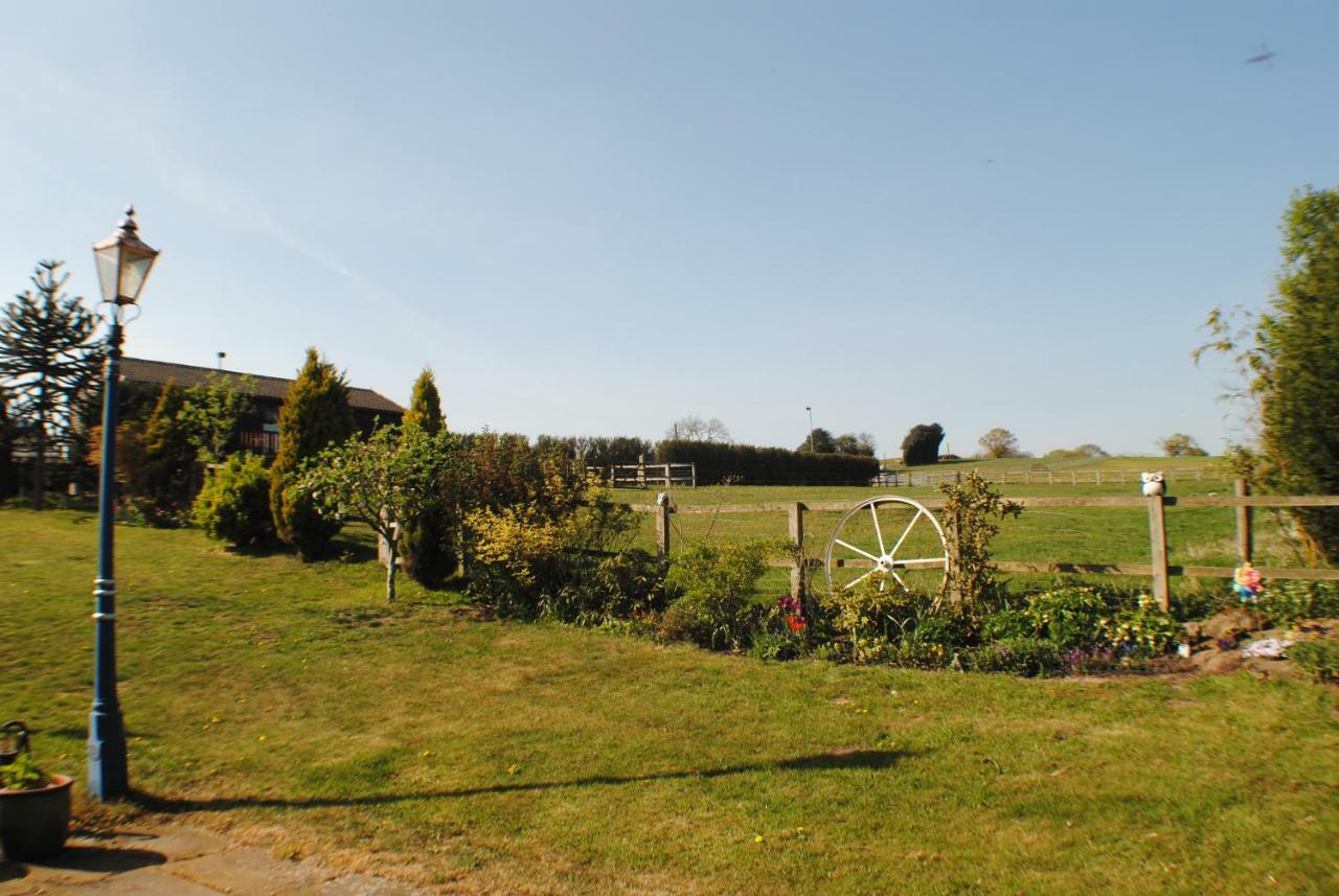 Lionheart Large Luxury Lodge - Sleeps 10- Dog Friendly,Near Sherwood Forest At Fairview Farm Nottingham Great For Family Gatherings ,Groups ,Parties Exteriör bild